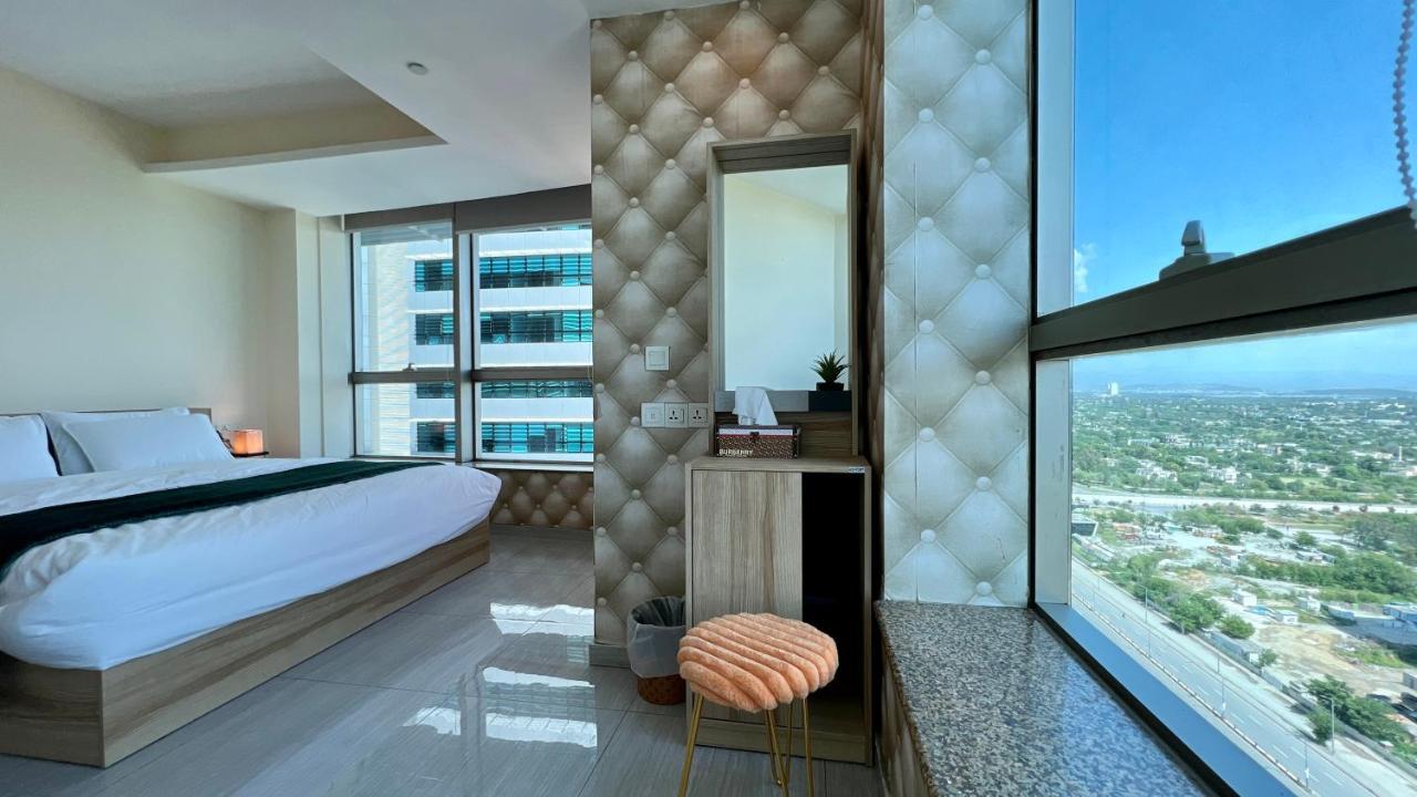 Centaurus Apartment City View Three Beds 伊斯兰堡 外观 照片
