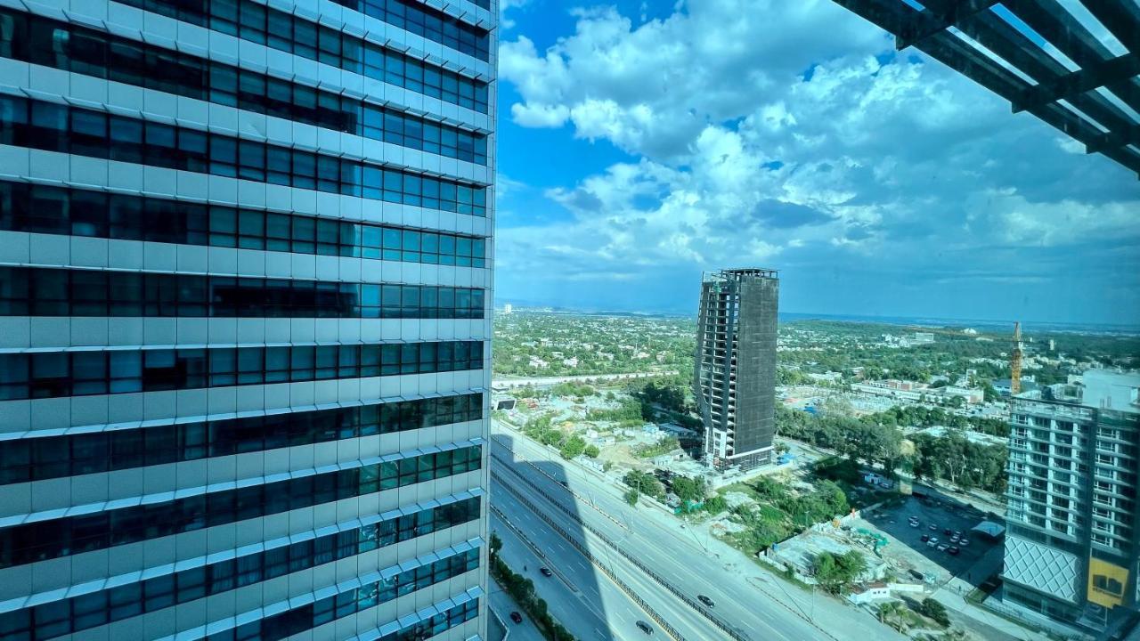 Centaurus Apartment City View Three Beds 伊斯兰堡 外观 照片