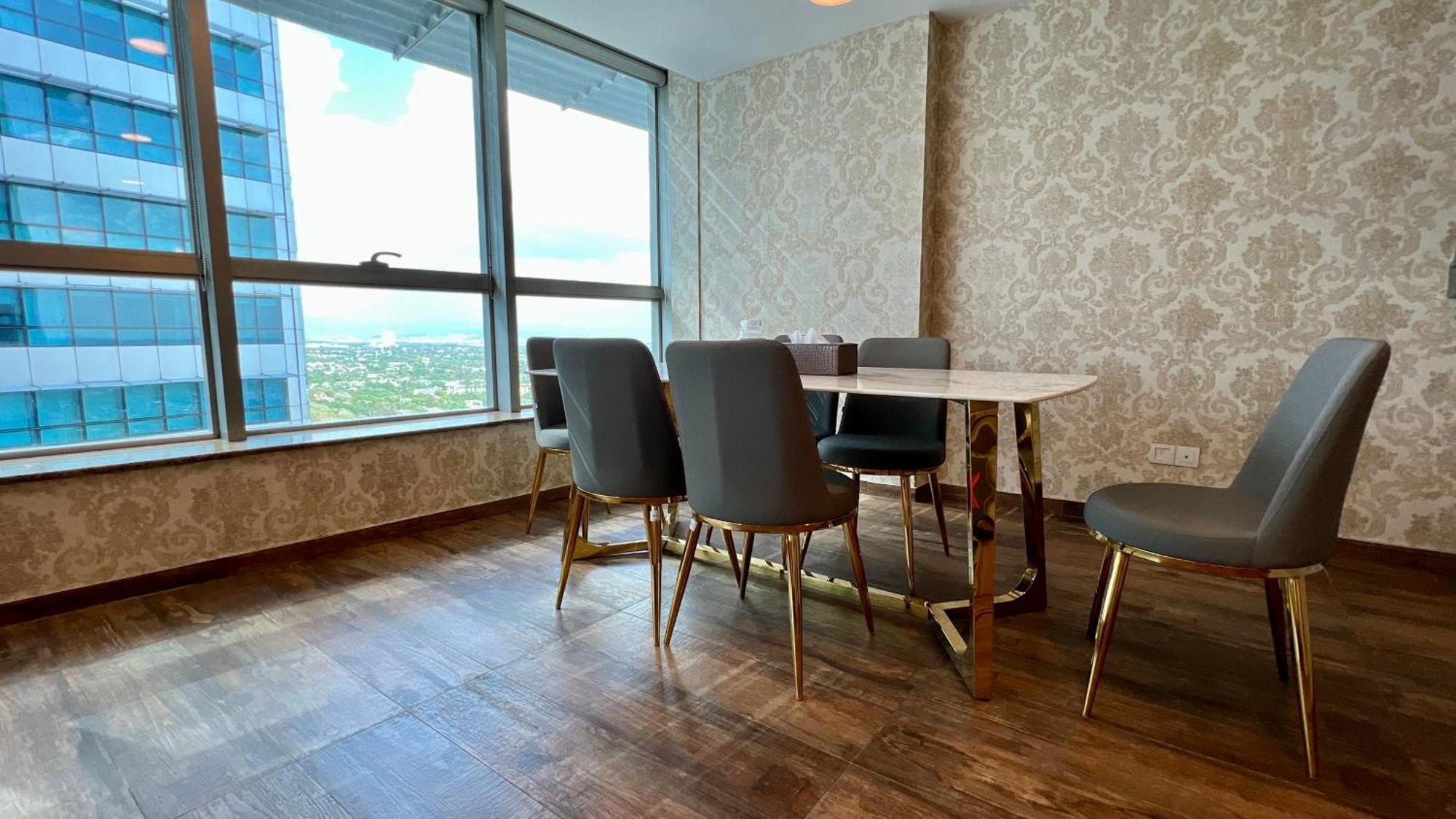 Centaurus Apartment City View Three Beds 伊斯兰堡 外观 照片