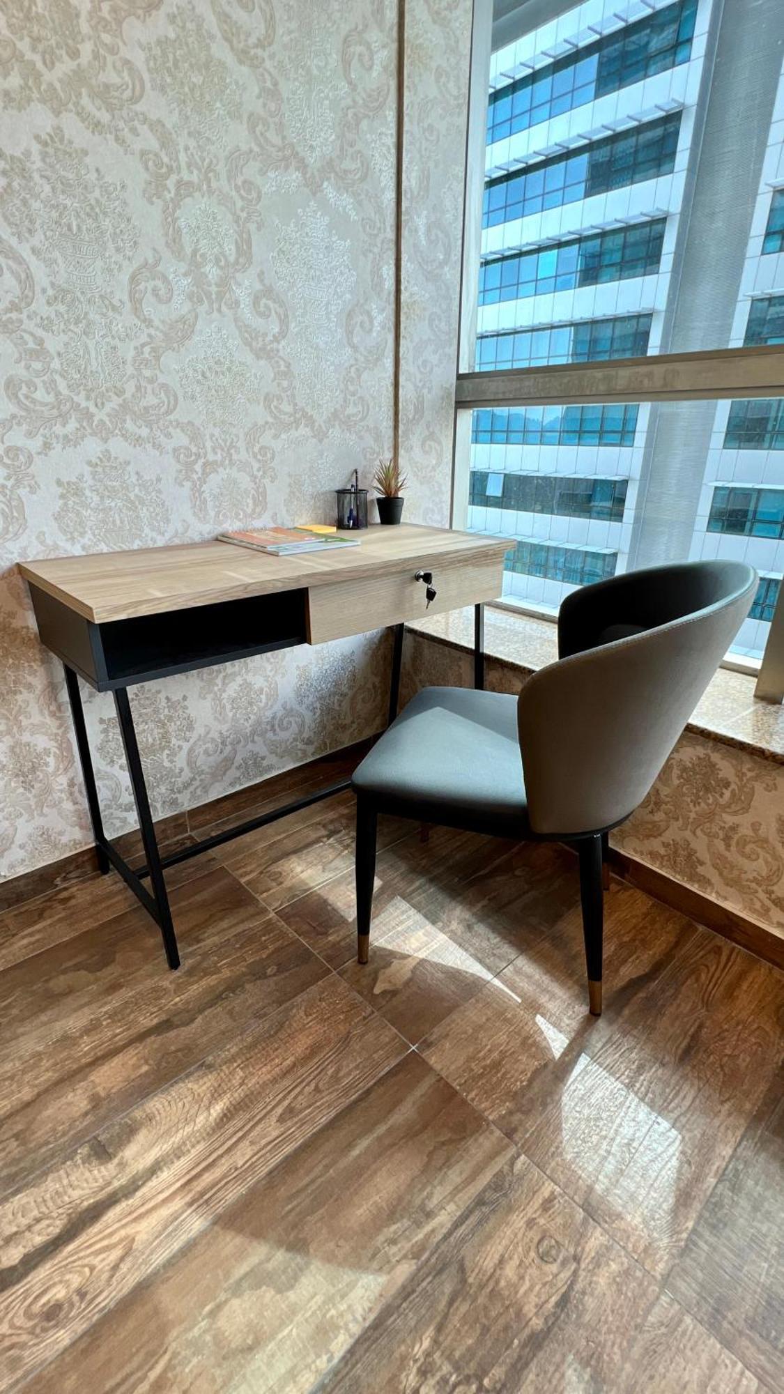 Centaurus Apartment City View Three Beds 伊斯兰堡 外观 照片