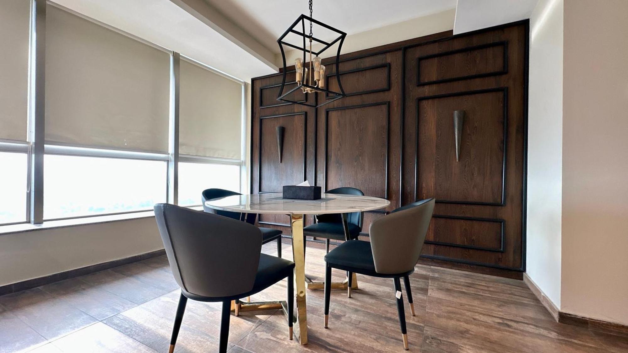 Centaurus Apartment City View Three Beds 伊斯兰堡 外观 照片
